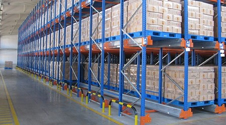 物流重型货架厂家可以实现快速拣选的仓库货架是哪些？【易达货架】