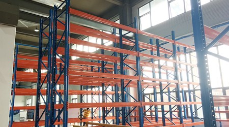 易达中山重型仓储货架客户博智林进入安装阶段