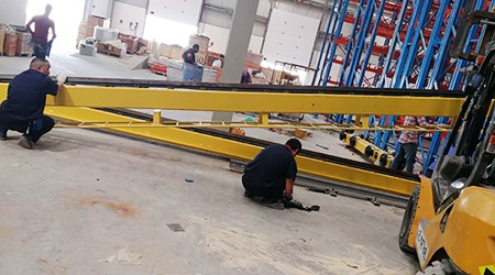 易达惠州仓储货架厂家培训立体仓库堆垛机的安装