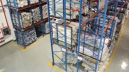 广州仓储货架生产厂家布套存放架是哪种？【易达货架】